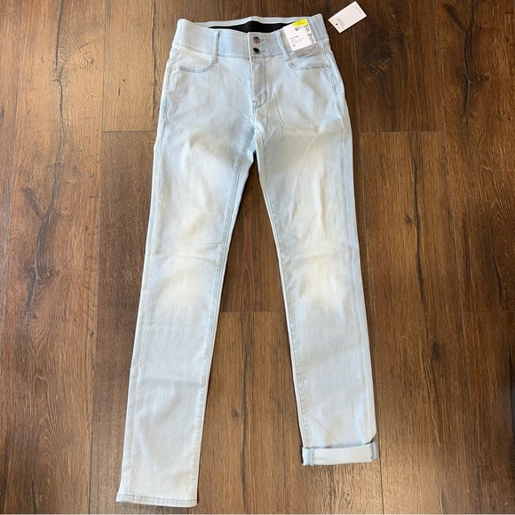 🆕 Nine West midrise Slim straight Jean SZ 2L - Picture 2 of 6